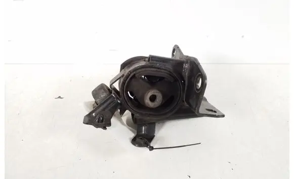 Toyota Avensis T250 Engine mount bracket 12372-0H050