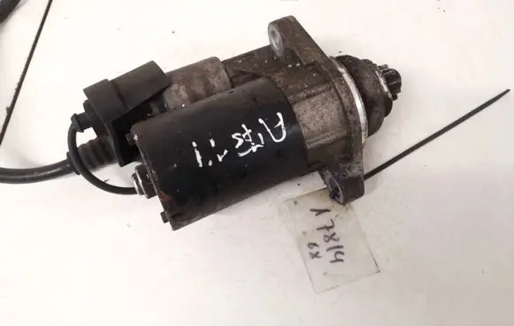Skoda Octavia Mk2 (1Z) Starter motor 0001120408 02t911023