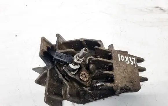 Dacia Logan I Engine mounting bracket 8200771226