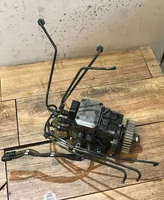 Fuel injection high pressure pump