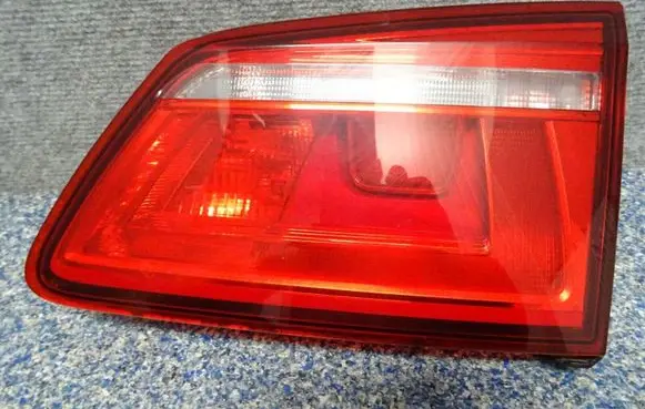 Volkswagen Golf Sportsvan Tailgate rear/tail lights 510945094G