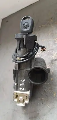 Volkswagen Sharan Ignition lock P012106