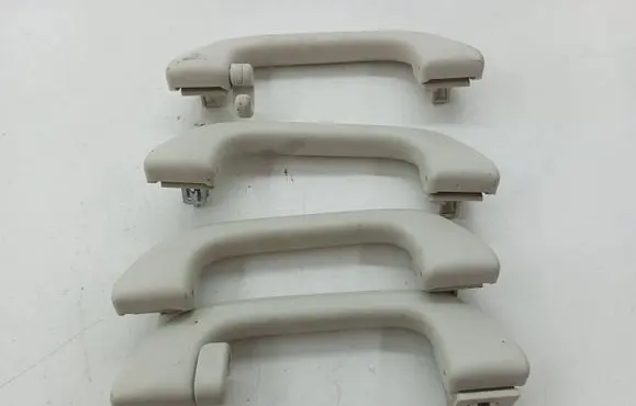 Honda CR-V A set of handles for the ceiling 