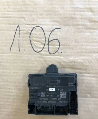 Volkswagen Golf VIII Door control unit/module 3WB959394 G20379095