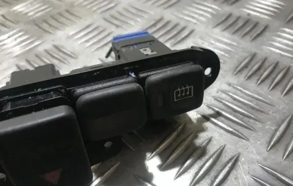 Rover 214 - 216 - 220 Windscreen/window heater switch