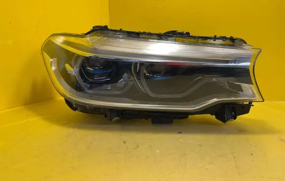 BMW 5 G30 G31 Headlight/headlamp 8090750