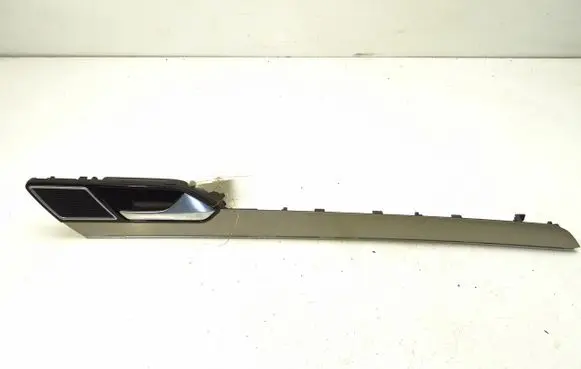 Volkswagen PASSAT B8 Rear door interior handle 