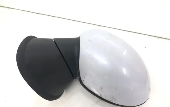 Mini Cooper Countryman R60 Front door electric wing mirror 