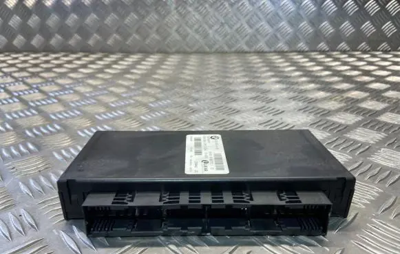 BMW 5 E60 E61 Gateway control module 9186170