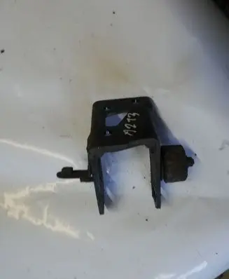 Toyota Auris 150 Gearbox mounting bracket NOCODE
