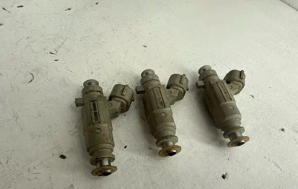 Hyundai i10 Fuel injector 3531004000
