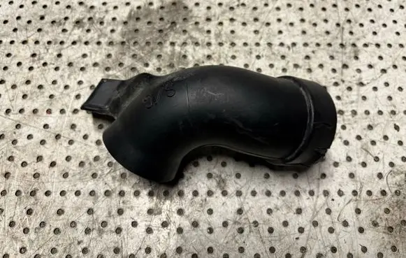 Intake resonator