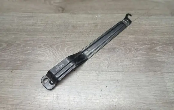 Battery bracket