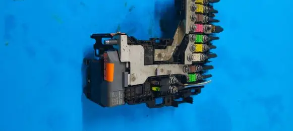 Citroen DS4 Battery control module 9800223680