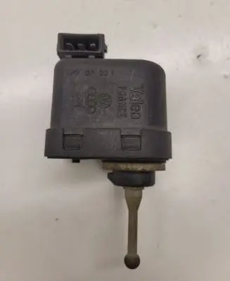Audi A4 S4 B5 8D Headlight level adjustment motor 