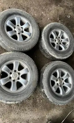 Toyota Land Cruiser (J120) R17 alloy rim