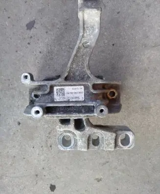 Skoda Octavia Mk3 (5E) Engine mount bracket 5Q0199262BJ