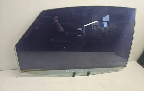 Rear door window glass