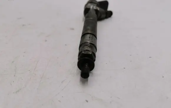 Mercedes-Benz A W168 Fuel injector 0445110015 A6680700287