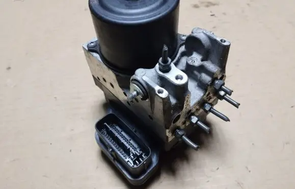 Lexus IS 220D-250-350 ABS Pump 8954153110 4454053240 1338008650