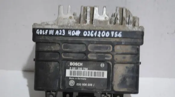 Volkswagen Golf III Engine control unit/module 0261200756