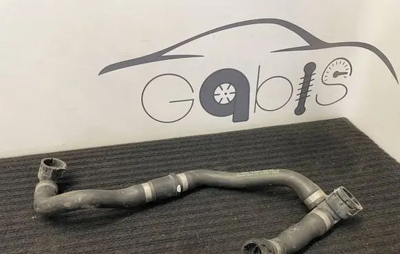 Mercedes-Benz E W213 Engine coolant pipe/hose A2135015301 CT159249 18566687