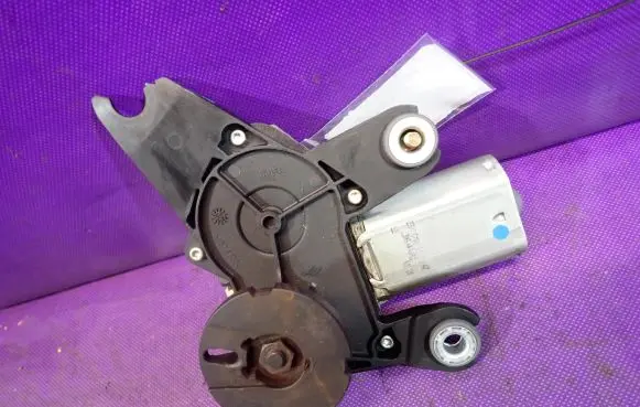 Renault Scenic I Rear window wiper motor 7700433890B