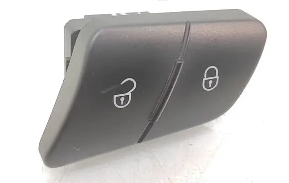 Volkswagen PASSAT B6 Central locking switch button 3C0962125B