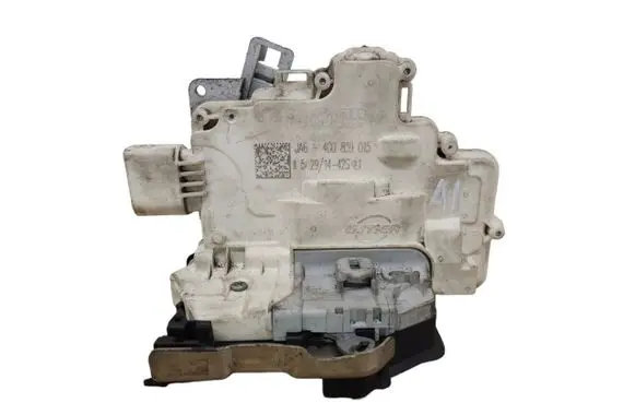 Audi Q3 8U Rear door lock 4G0839015