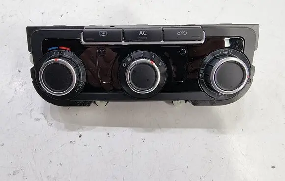 Volkswagen Tiguan Climate control unit 3C8907336AB 5HB00975120