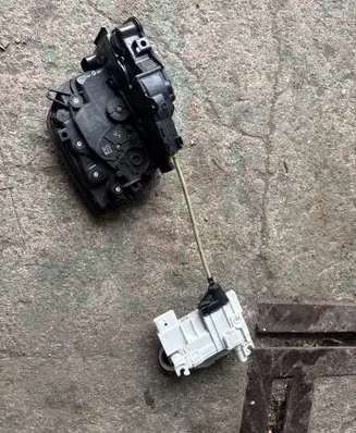 Front door lock