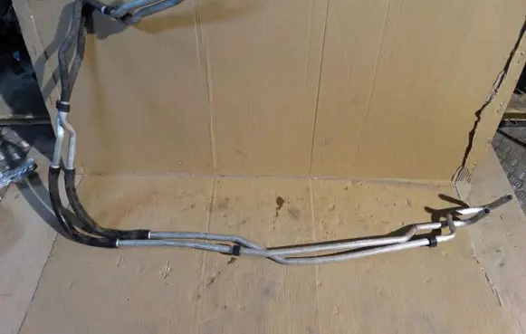 Audi Q7 4M Engine coolant pipe/hose 7L0819885E