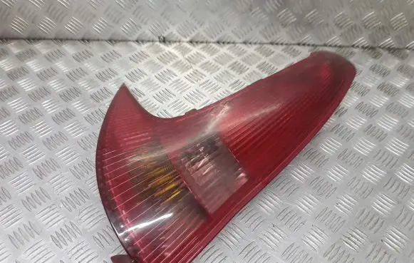 Peugeot 206 Number plate light