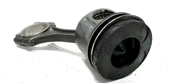 Mercedes-Benz A W169 Piston with connecting rod 8340A