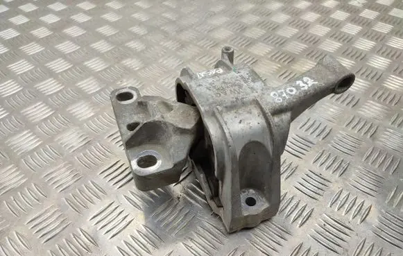Engine mount bracket
