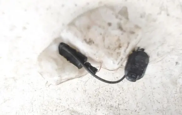Renault Kangoo I Windshield washer fluid reservoir/tank 7700308814