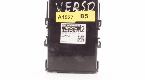 Toyota Verso Engine control unit/module ECU 896900F020 MB1028500160