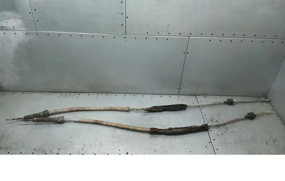Skoda Fabia Mk1 (6Y) Gear shift cable linkage 