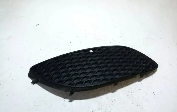 Opel Zafira B Front bumper lower grill 13247321rh 537776606
