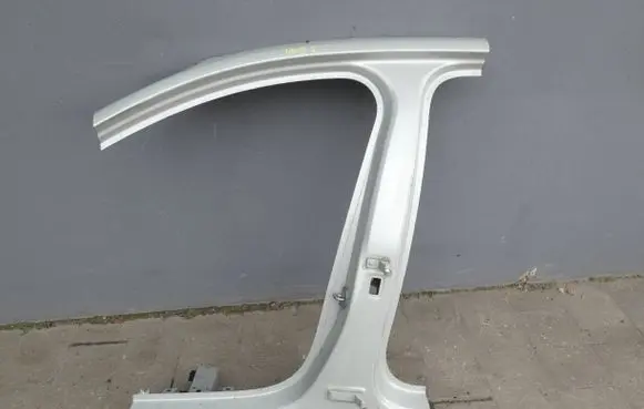 Volvo V60 Pillar (middle) 