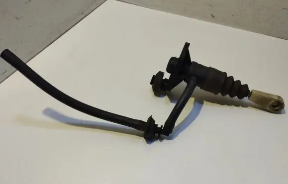 Audi A4 S4 B5 8D Clutch master cylinder 8E1721401G
