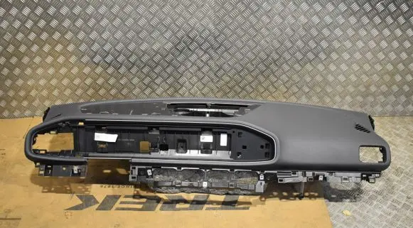 Mercedes-Benz GLE W167 Dashboard 