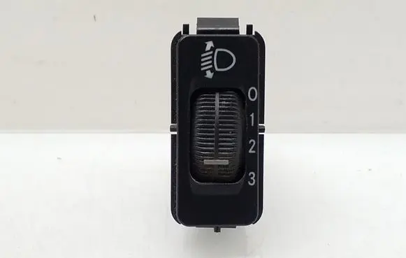 Mercedes-Benz ML W163 Headlight level height control switch A1638200010