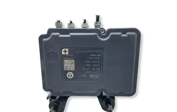 Volkswagen Jetta VI ABS Pump 1K0907379BL