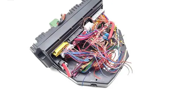 Mercedes-Benz E A207 Fuse module A2129006924 A2129015304 A2129024408