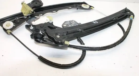 BMW 4 F32 F33 Front door electric window regulator 7281623