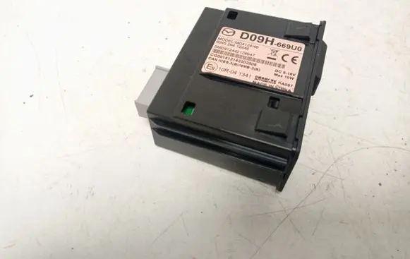 Mazda 6 USB socket connector D09H669U0