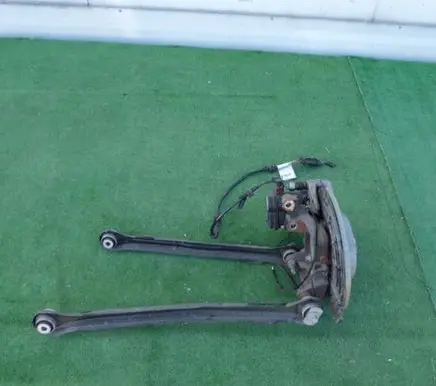 Fiat 500X Rear wheel hub spindle/knuckle 