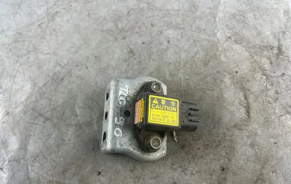 Toyota Land Cruiser (HDJ90) Yaw turn rate sensor 8944160020 4991000530