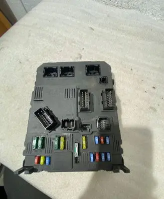 Peugeot 407 Comfort/convenience module S120104700J BSIS0200